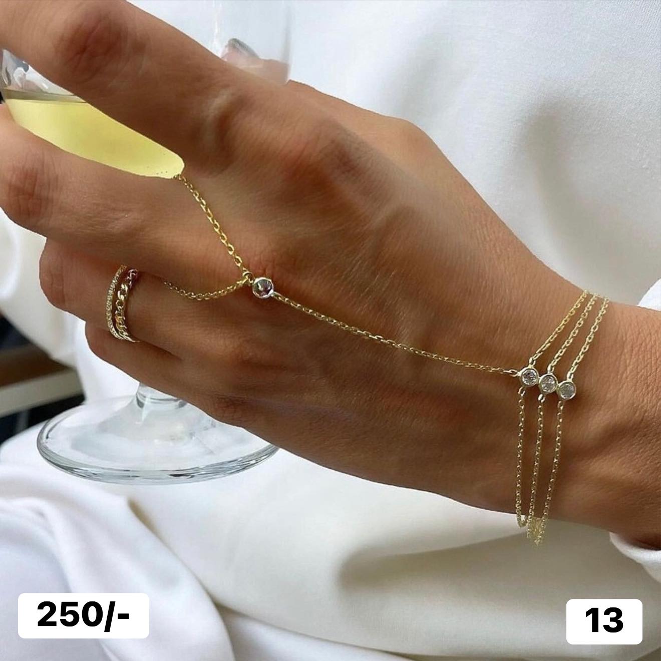 October2025 - Chained bracelet (All gold color) (Click on the product for more designs)