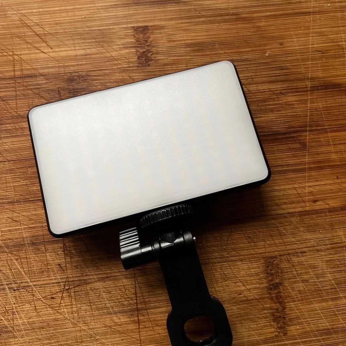 October2025 - Selfie light