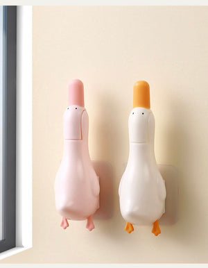 November2025 set 42 - Hair cleaning clip