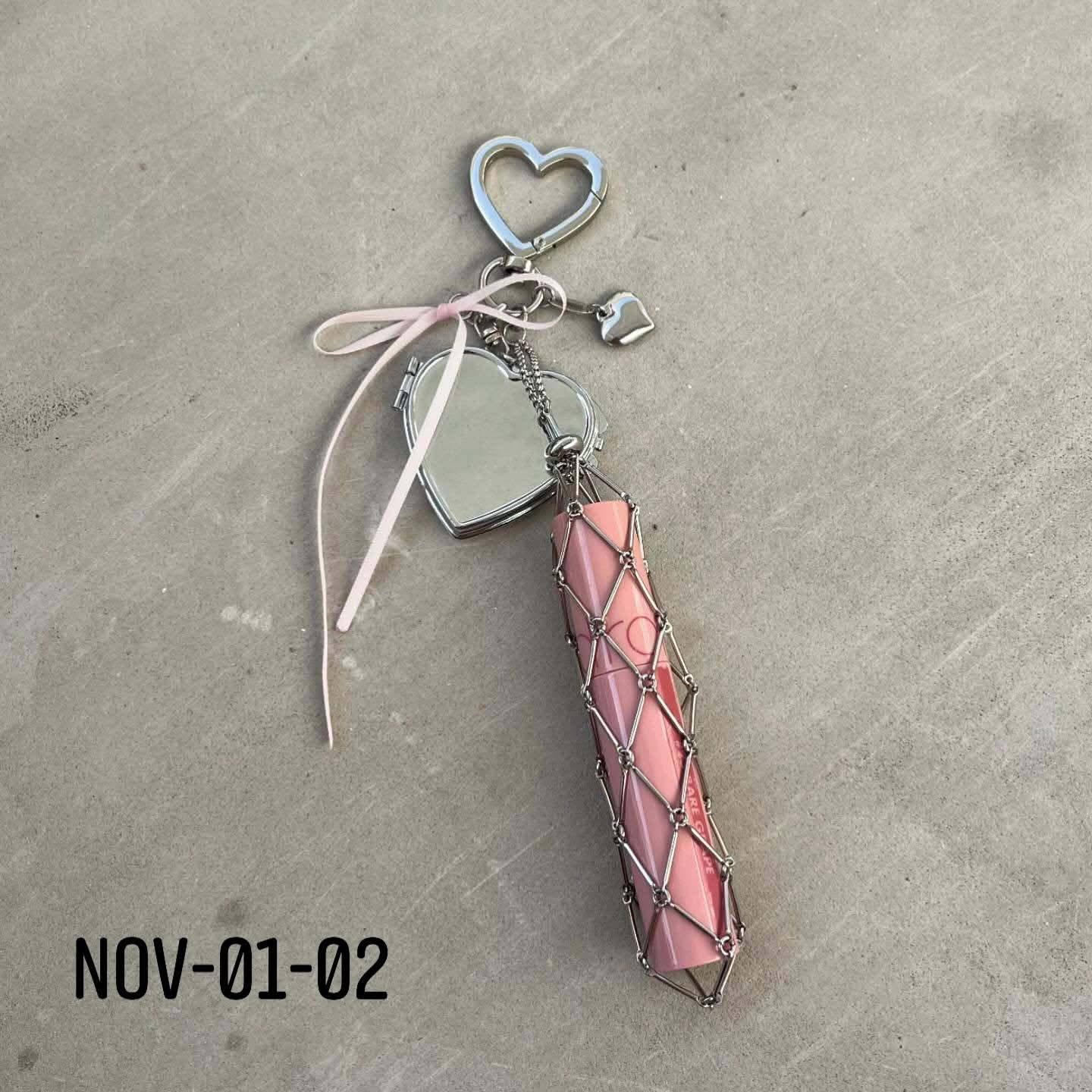 November2025 set 01 - Lipstick
chain with mirror