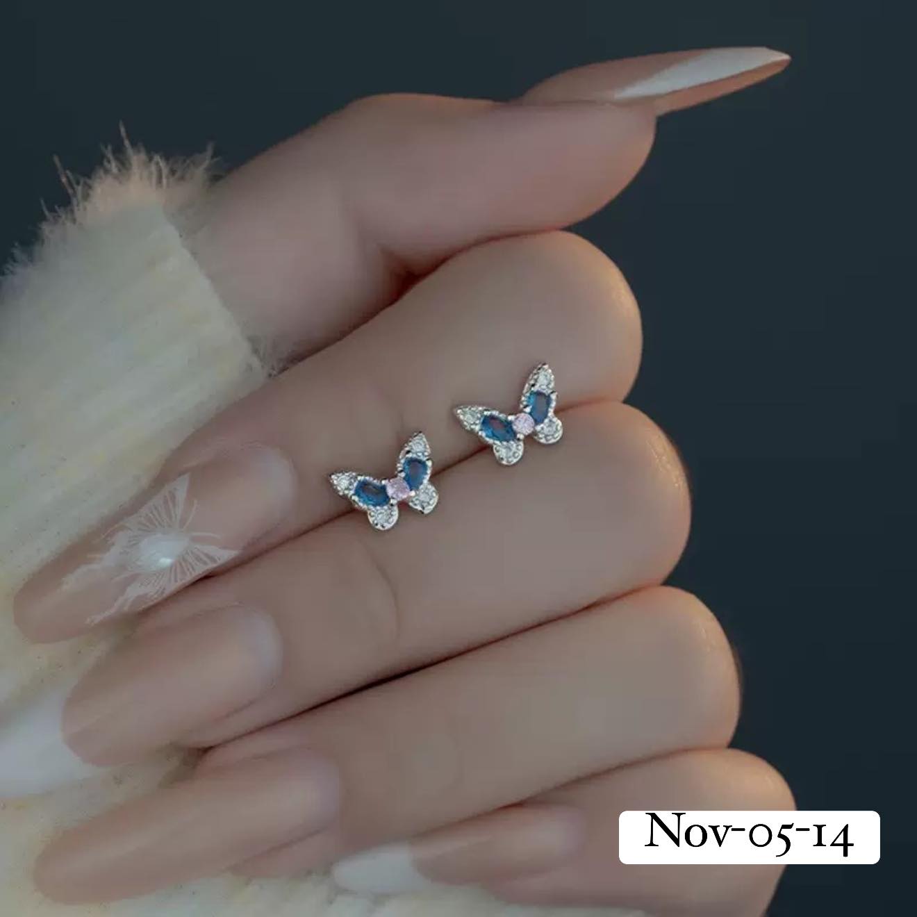 November2025 set 05 - Minimalistic tops for daily use