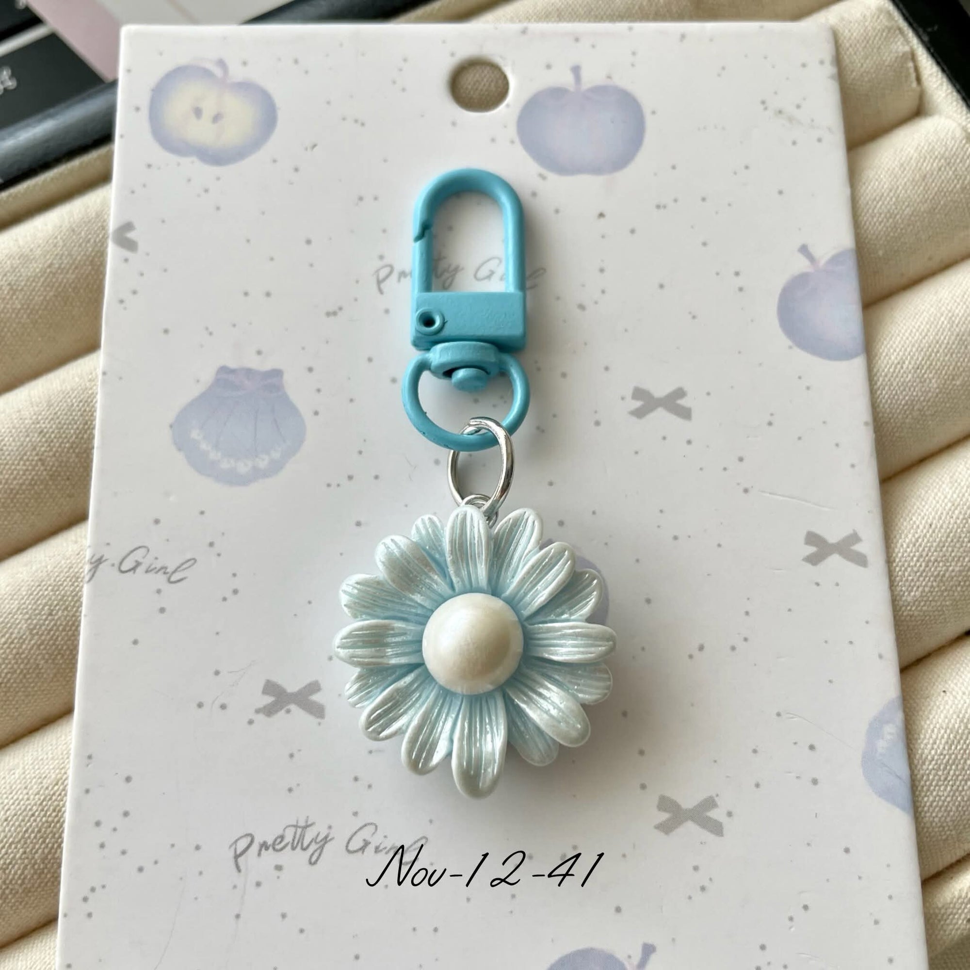 November2025 set 12 -
keychains