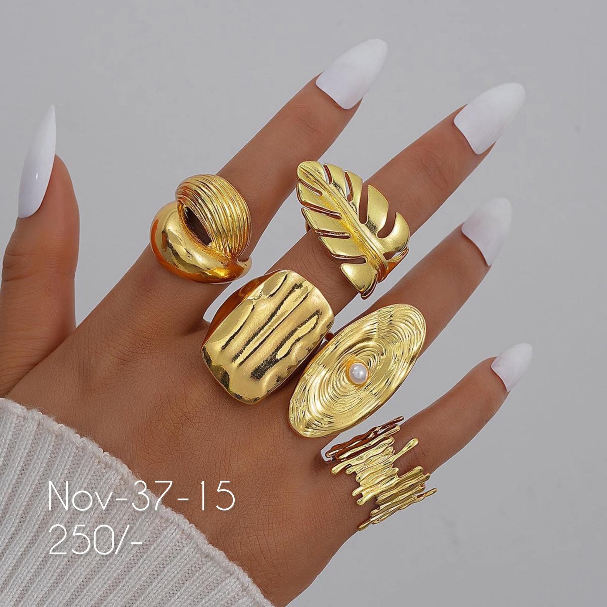 November2025 set 37 - Only
ornaments