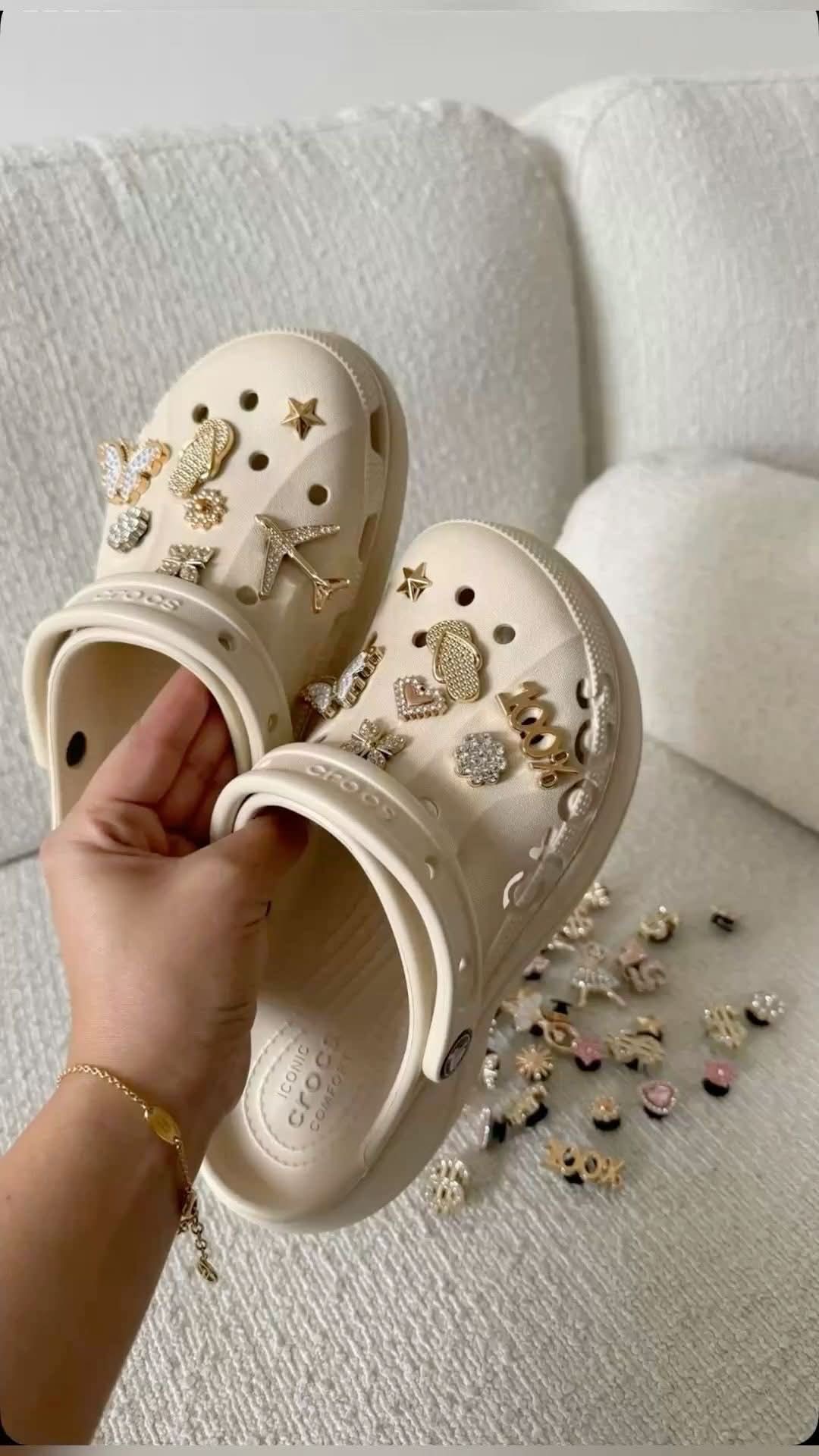 November2025 set 33 - Croc
charms