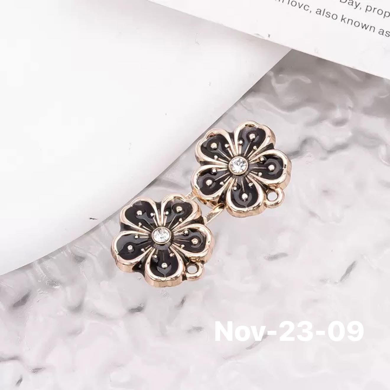 November2025 set 23 - Jeans
adjuster