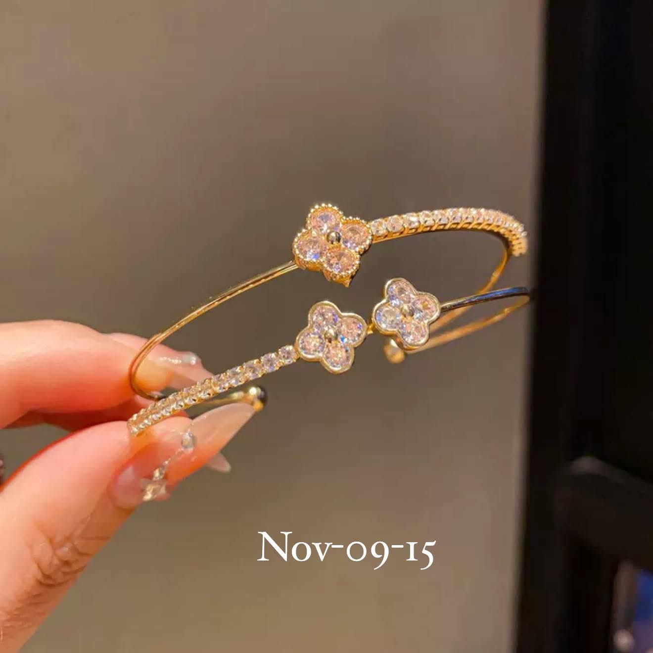 November2025 set 09 -
Bracelets