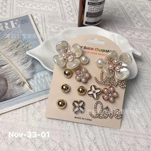 November2025 set 33 - Croc
charms