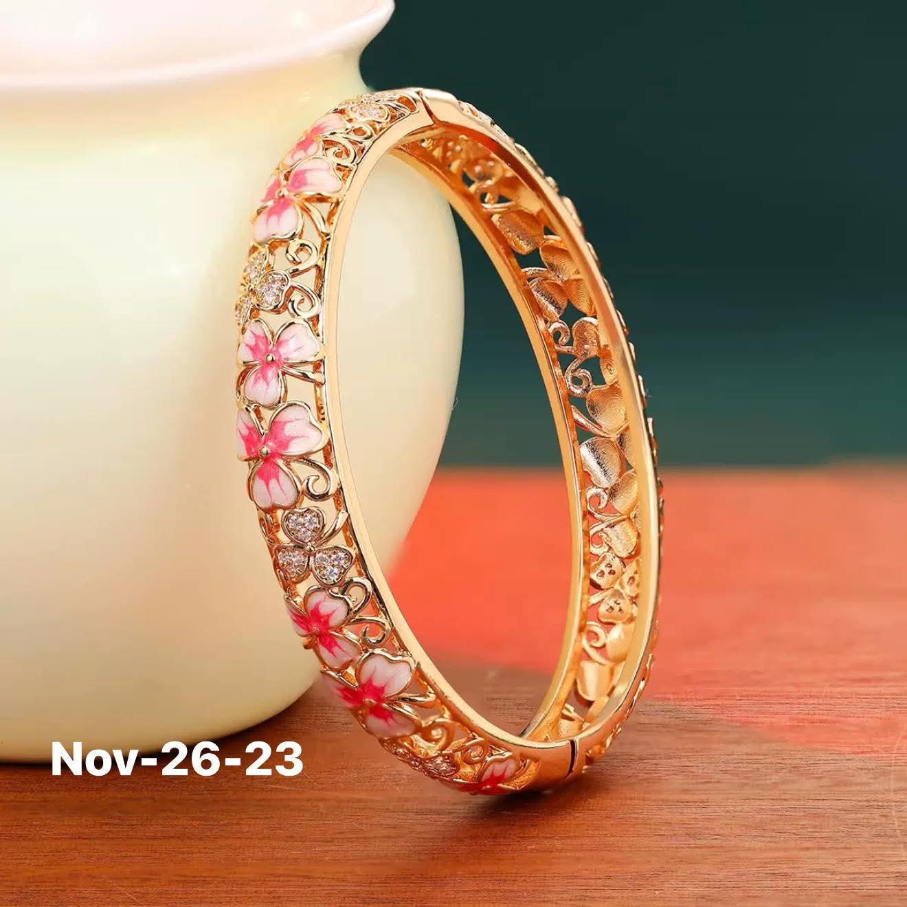 November2025 set 26 -
Cloisonne bangles