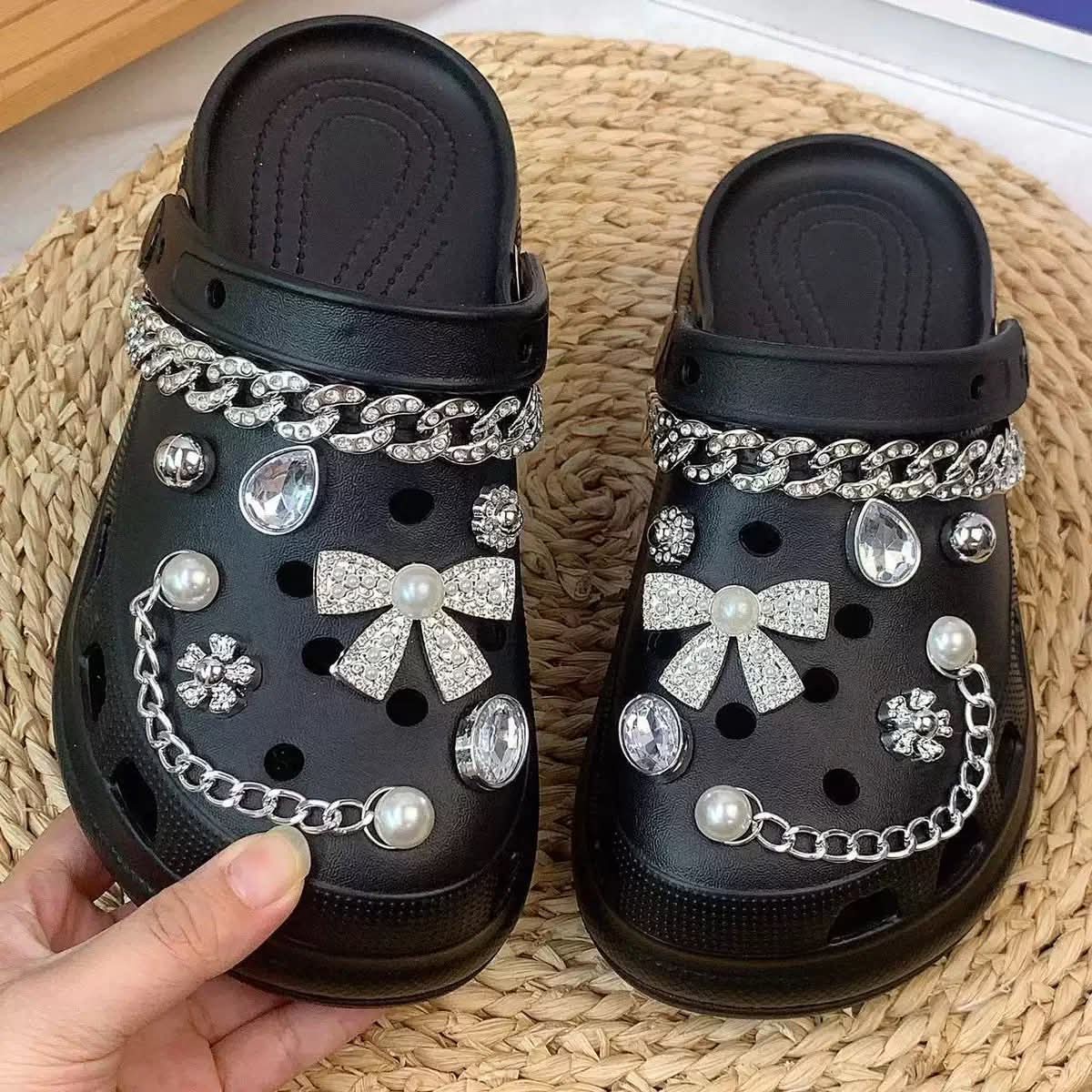 November2025 set 33 - Croc
charms