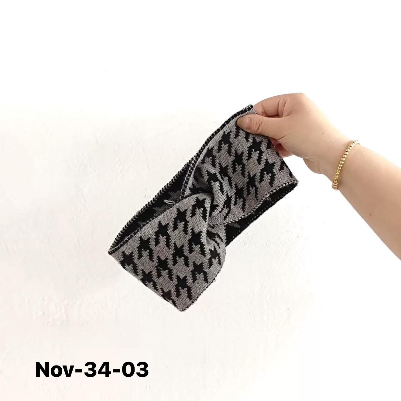 November2025 set 34- Retro
styled hairband