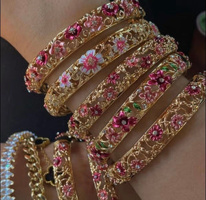 November2025 set 26 -
Cloisonne bangles