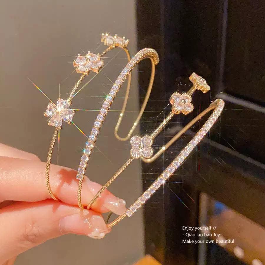 November2025 set 09 -
Bracelets