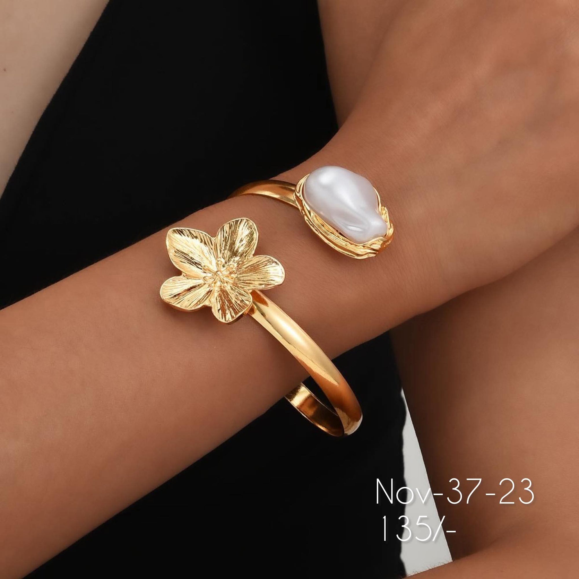 November2025 set 37 - Only
ornaments