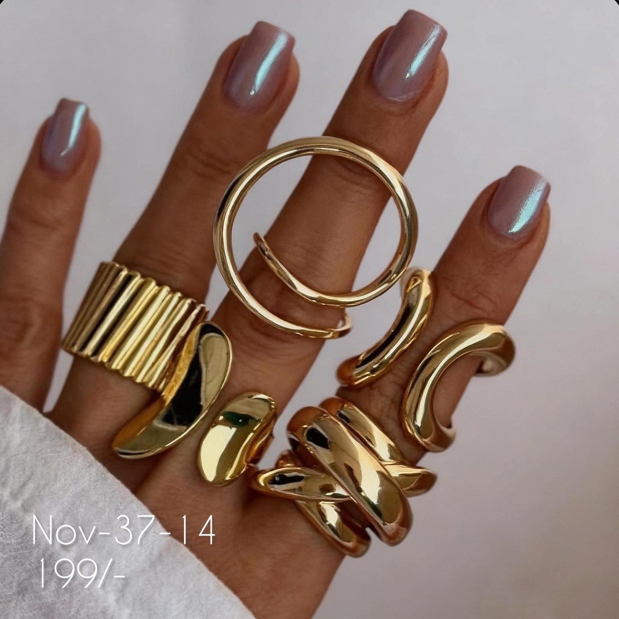 November2025 set 37 - Only
ornaments