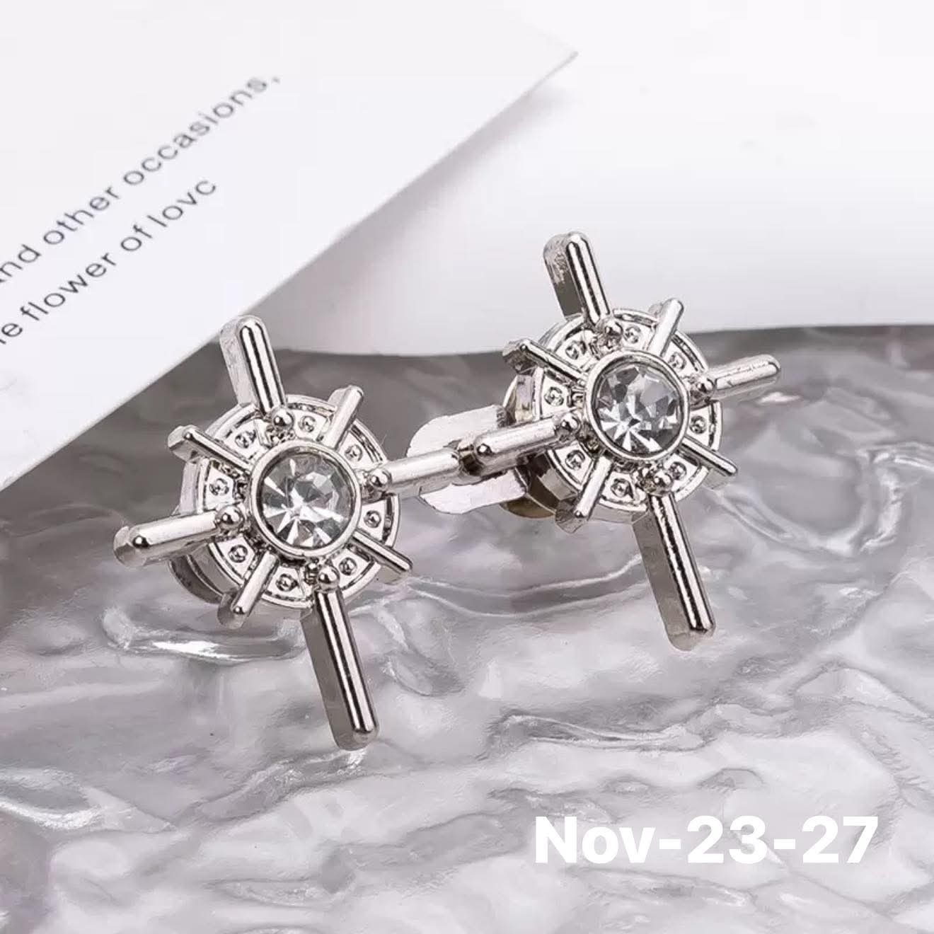 November2025 set 23 - Jeans
adjuster